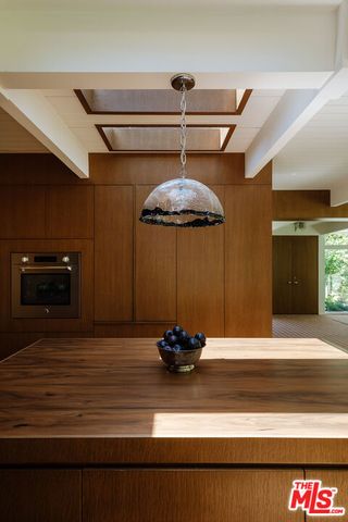 2544 Greenvalley Road, Los Angeles, CA 90046