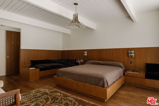 2544 Greenvalley Road, Los Angeles, CA 90046