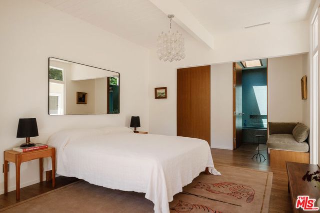 2544 Greenvalley Road, Los Angeles, CA 90046