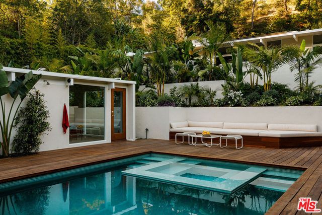 2544 Greenvalley Road, Los Angeles, CA 90046