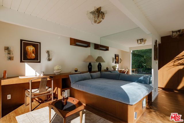 2544 Greenvalley Road, Los Angeles, CA 90046