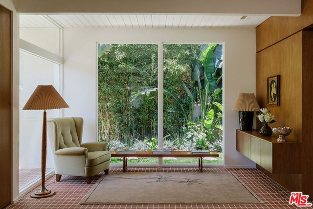 2544 Greenvalley Road, Los Angeles, CA 90046