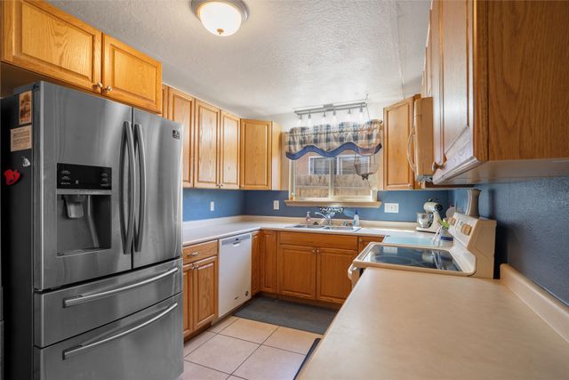 2416 Avenida De Las Campanas, Santa Fe, NM 87507