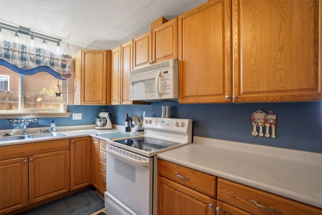 2416 Avenida De Las Campanas, Santa Fe, NM 87507