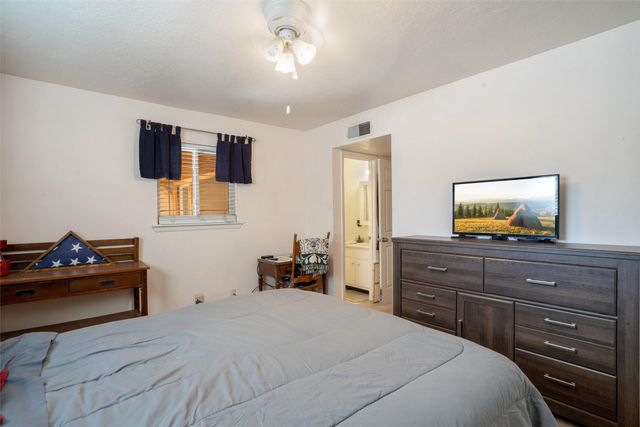 2416 Avenida De Las Campanas, Santa Fe, NM 87507