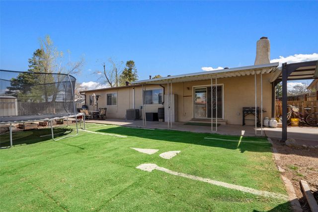 2416 Avenida De Las Campanas, Santa Fe, NM 87507