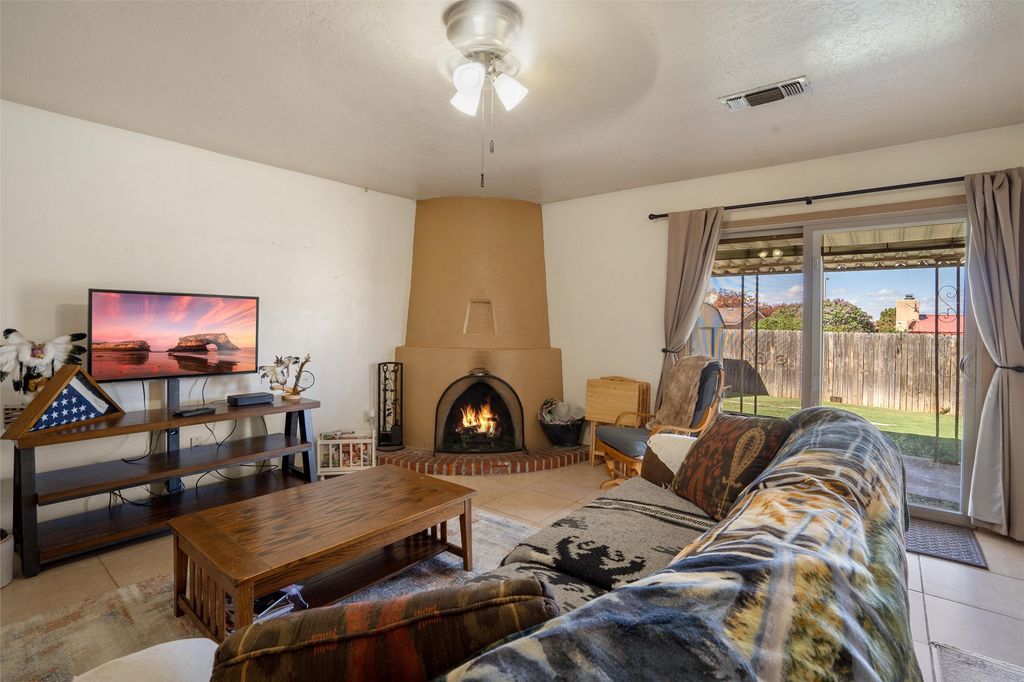 2416 Avenida De Las Campanas, Santa Fe, NM 87507