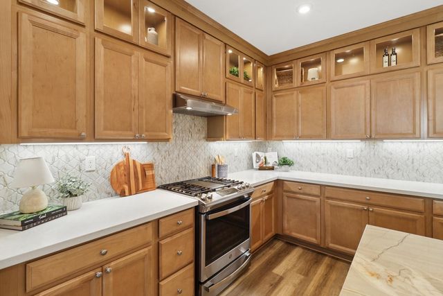 7503 Allan Detrick Ave, Elk Grove, CA 95757