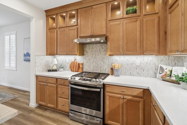 7503 Allan Detrick Ave, Elk Grove, CA 95757