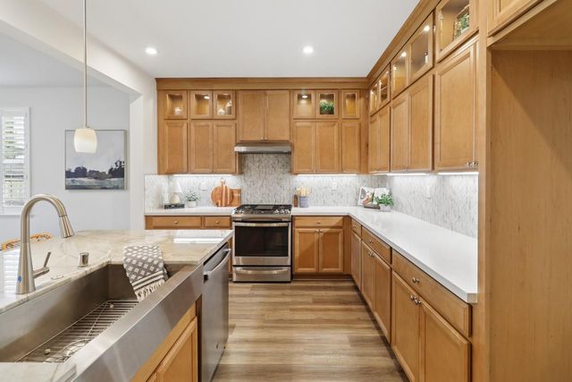 7503 Allan Detrick Ave, Elk Grove, CA 95757