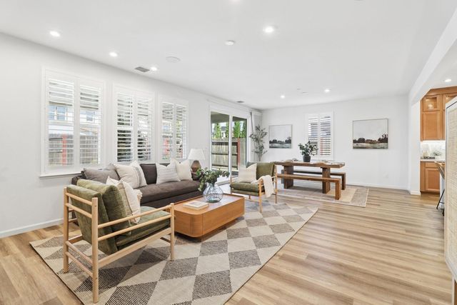 7503 Allan Detrick Ave, Elk Grove, CA 95757