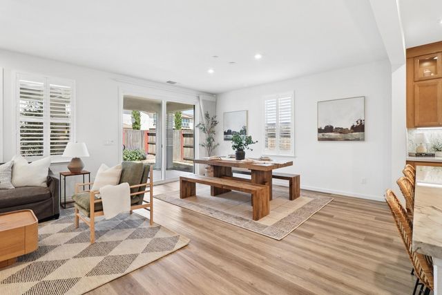 7503 Allan Detrick Ave, Elk Grove, CA 95757