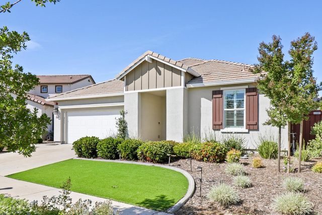 7503 Allan Detrick Ave, Elk Grove, CA 95757
