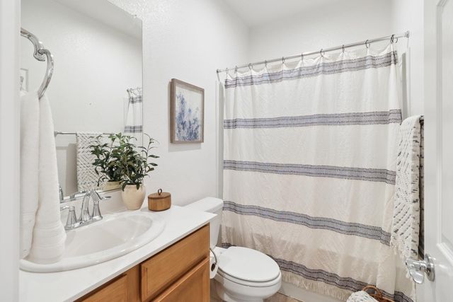 7503 Allan Detrick Ave, Elk Grove, CA 95757