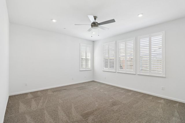 7503 Allan Detrick Ave, Elk Grove, CA 95757