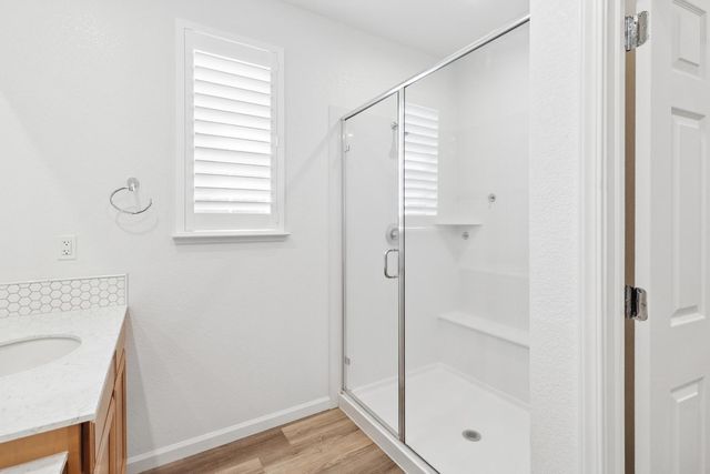 7503 Allan Detrick Ave, Elk Grove, CA 95757