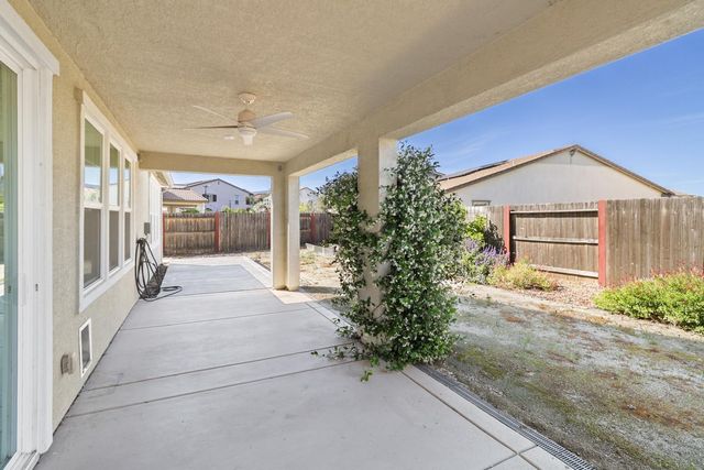 7503 Allan Detrick Ave, Elk Grove, CA 95757