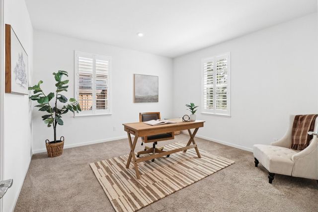 7503 Allan Detrick Ave, Elk Grove, CA 95757