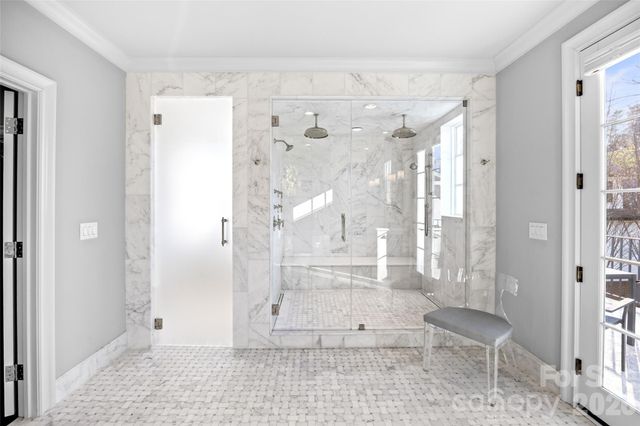 1438 Queens Road W, Charlotte, NC 28207