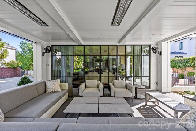 1438 Queens Road W, Charlotte, NC 28207