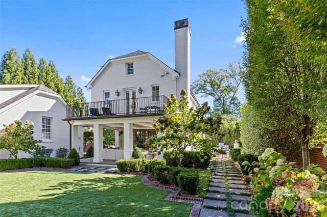 1438 Queens Road W, Charlotte, NC 28207