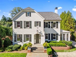 1438 Queens Road W, Charlotte, NC 28207