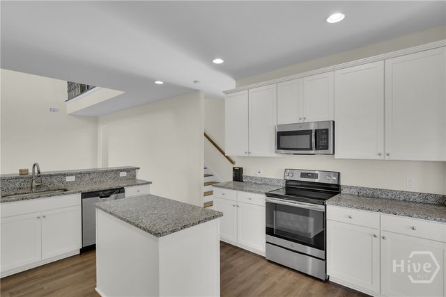 125 Grimsby Road, Savannah, GA 31407