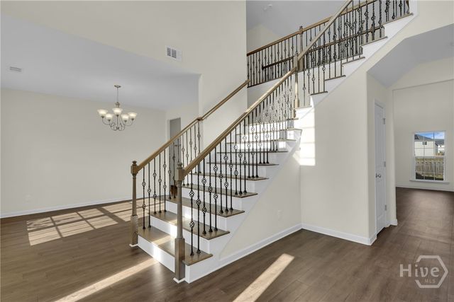 125 Grimsby Road, Savannah, GA 31407