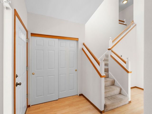 13853 Se RED SUNSET Ave, Clackamas, OR 97015