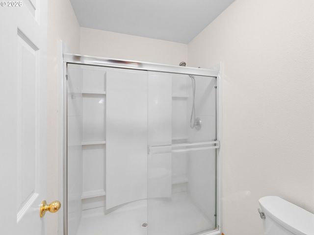 13853 Se RED SUNSET Ave, Clackamas, OR 97015