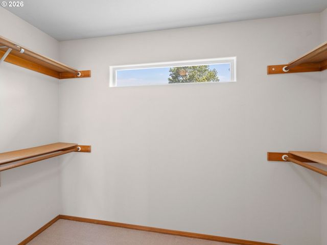 13853 Se RED SUNSET Ave, Clackamas, OR 97015
