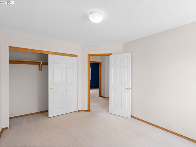 13853 Se RED SUNSET Ave, Clackamas, OR 97015
