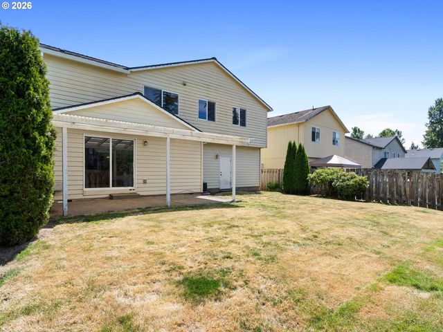 13853 Se RED SUNSET Ave, Clackamas, OR 97015