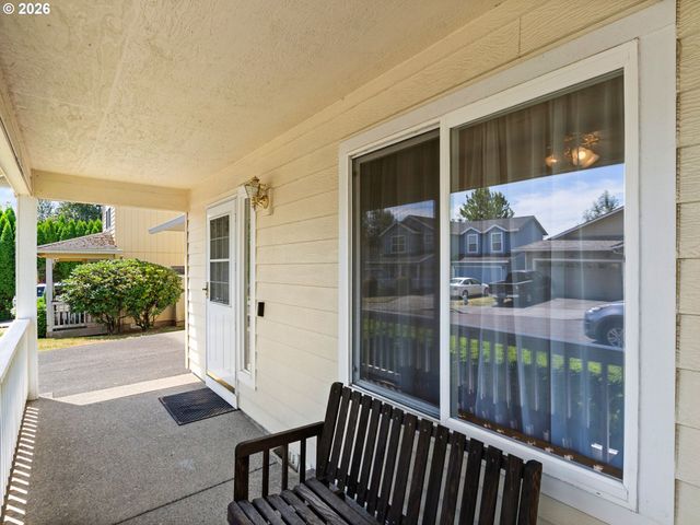 13853 Se RED SUNSET Ave, Clackamas, OR 97015