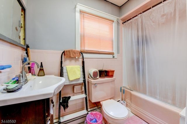 282 Ellison St, Paterson City, NJ 07501