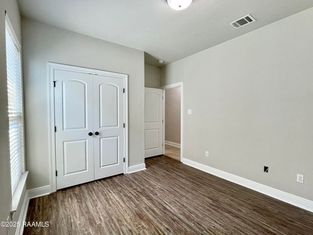 103 Sapphire Springs Road, Youngsville, LA 70592