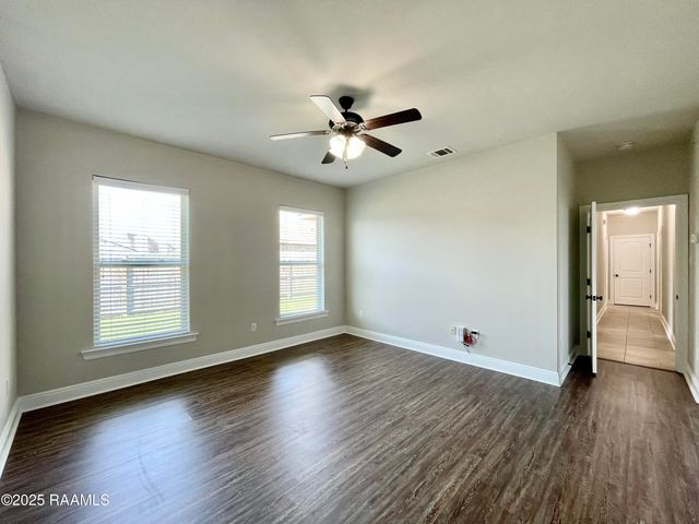 103 Sapphire Springs Road, Youngsville, LA 70592