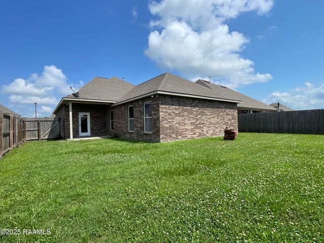 103 Sapphire Springs Road, Youngsville, LA 70592