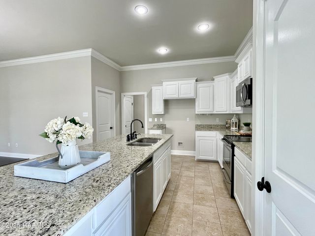 103 Sapphire Springs Road, Youngsville, LA 70592