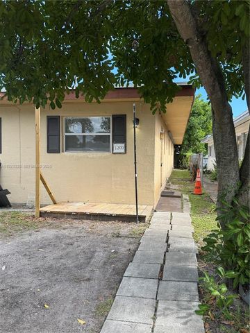 1209 N 17th Ave 1209, Hollywood, FL 33020