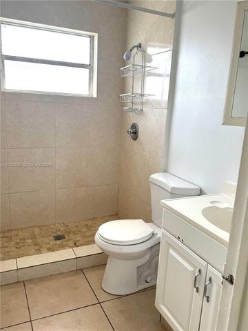 1209 N 17th Ave 1209, Hollywood, FL 33020