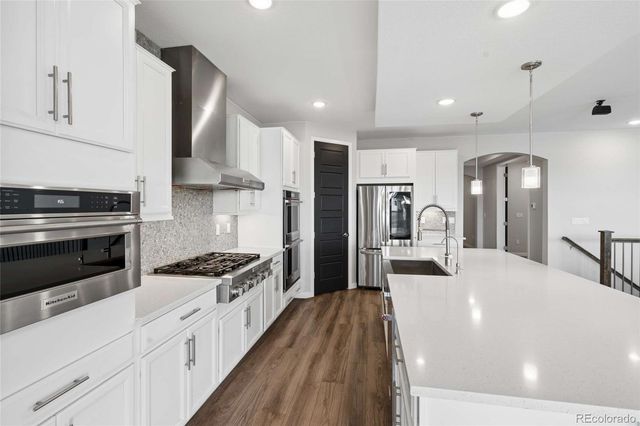 3859 N Buchanan Way, Aurora, CO 80019