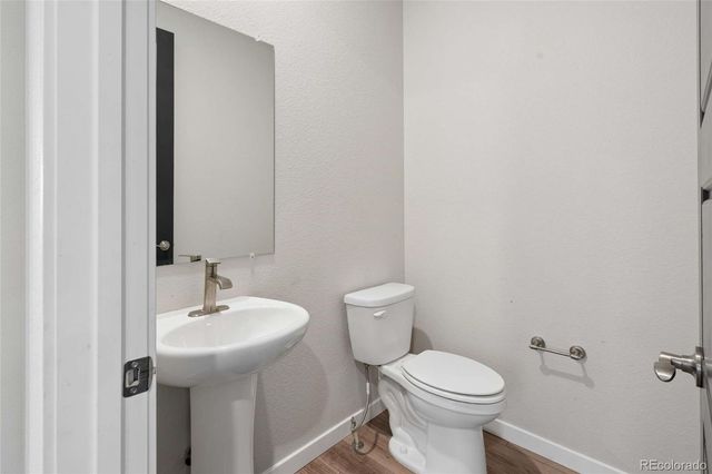 3859 N Buchanan Way, Aurora, CO 80019