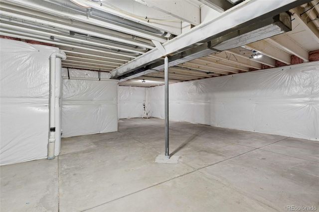 3859 N Buchanan Way, Aurora, CO 80019