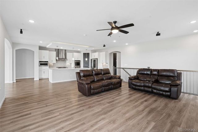 3859 N Buchanan Way, Aurora, CO 80019