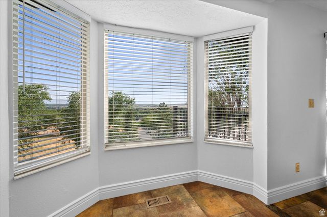 254 E 1825 N, Centerville, UT 84014