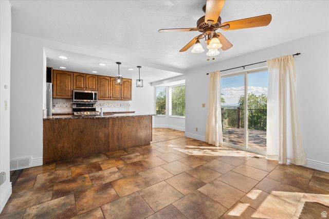 254 E 1825 N, Centerville, UT 84014