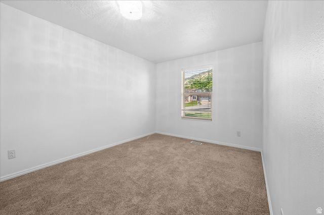 254 E 1825 N, Centerville, UT 84014