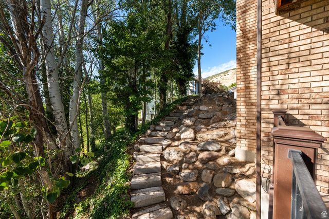254 E 1825 N, Centerville, UT 84014