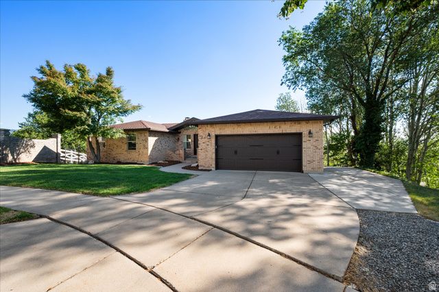 254 E 1825 N, Centerville, UT 84014